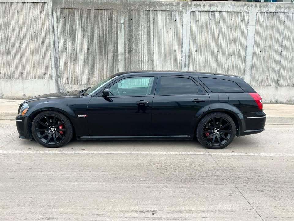 2006 Dodge Magnum SRT8