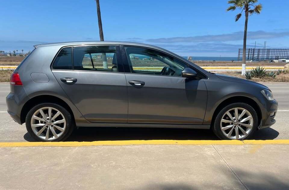 2016 Volkswagon Golf TSI