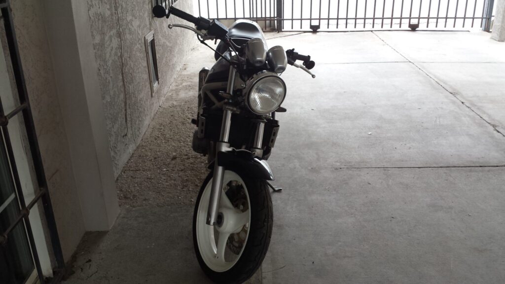 1991 Suzuki Bandit GSF400