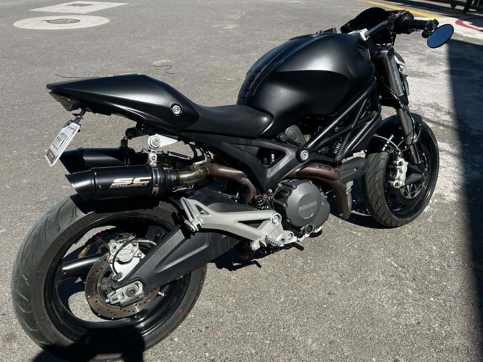 2012 Ducati Monster 696 ABS