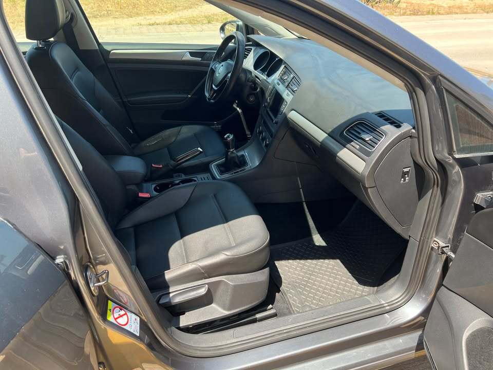 2016 Volkswagon Golf TSI