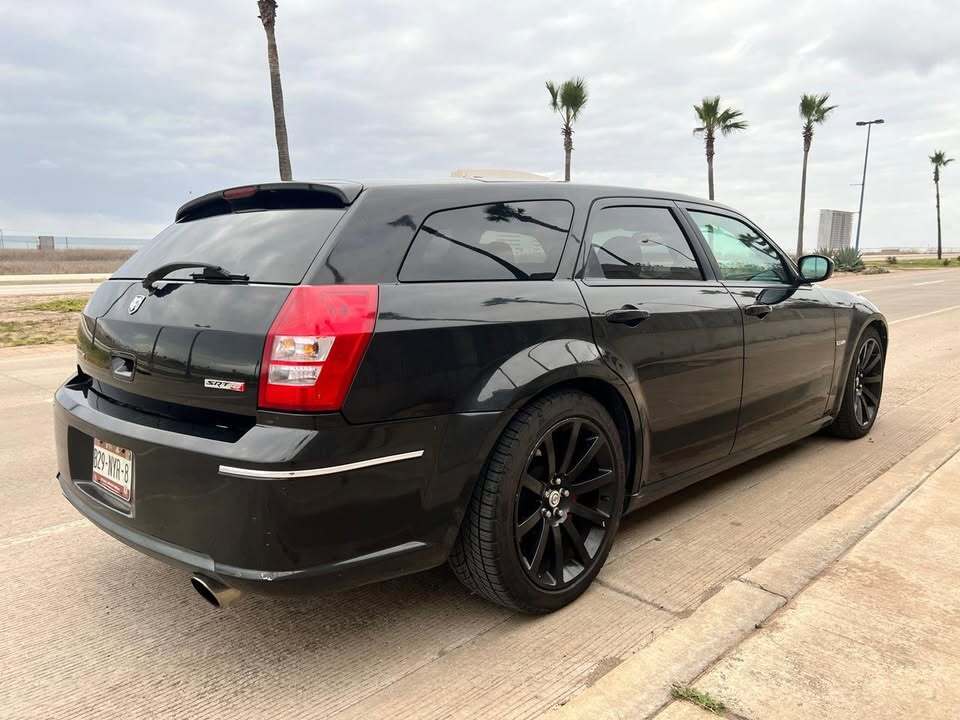 2006 Dodge Magnum SRT8