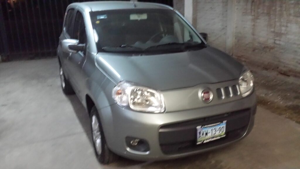 2014 Fiat Uno Vivace